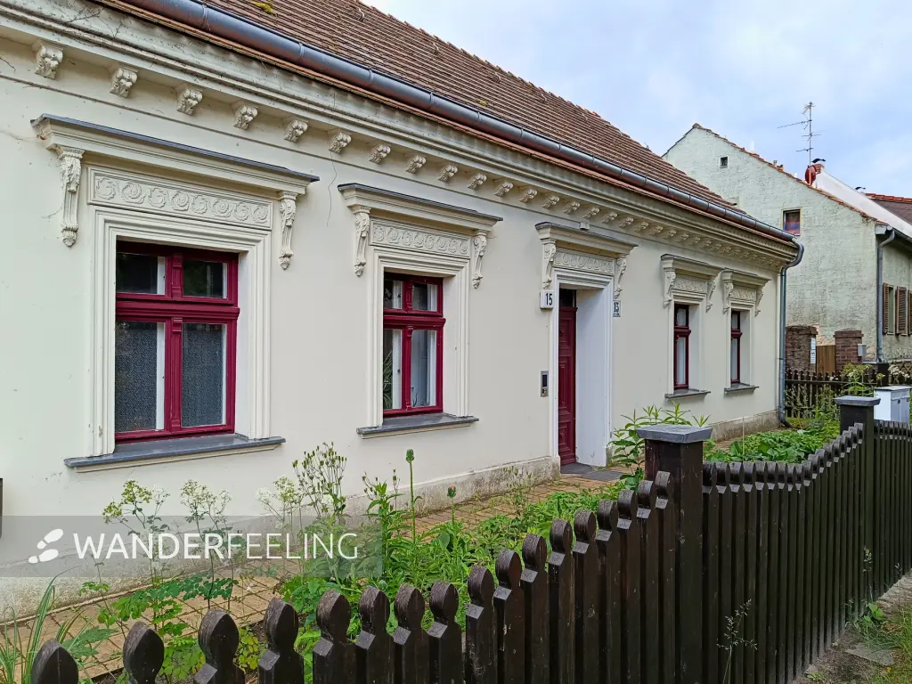 202506070-32 - Alte Bauernhäuser in Lübars, Berlin, Deutschland