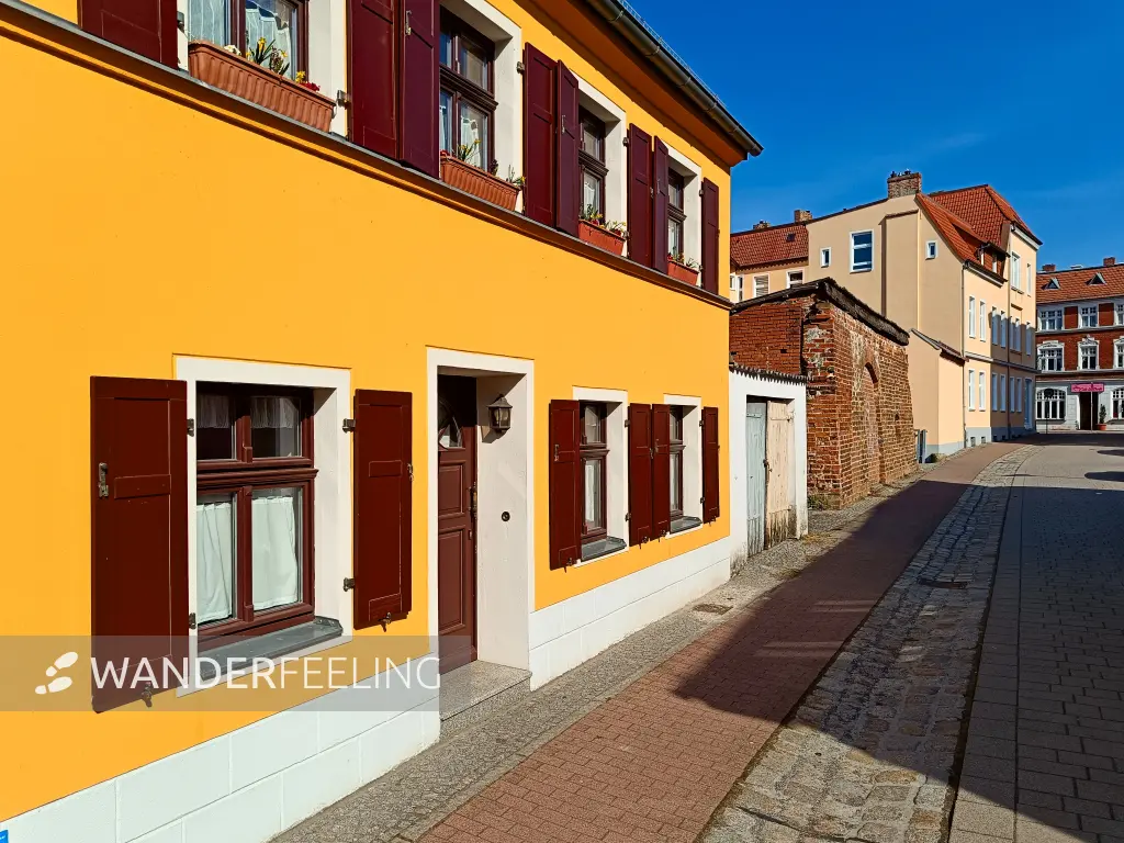 202603230-12 - Altstadthäuser in Rathenow, Havelland, Brandenburg, Deutschland