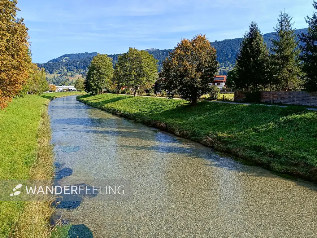 202409230-01 - Ammer in Oberammergau, Oberbayern, Bayern, Deutschland