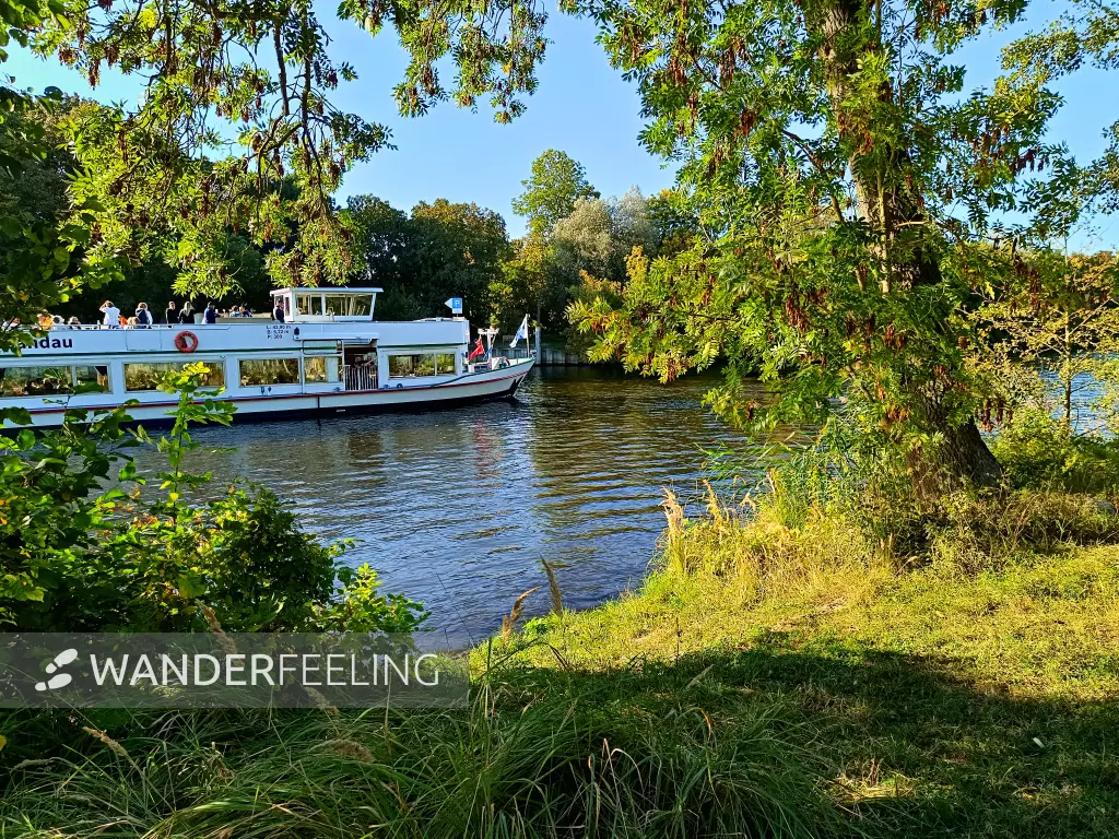202509270-32 - Ausflugsschiff auf der Havel in Spandau, Berlin, Deutschland