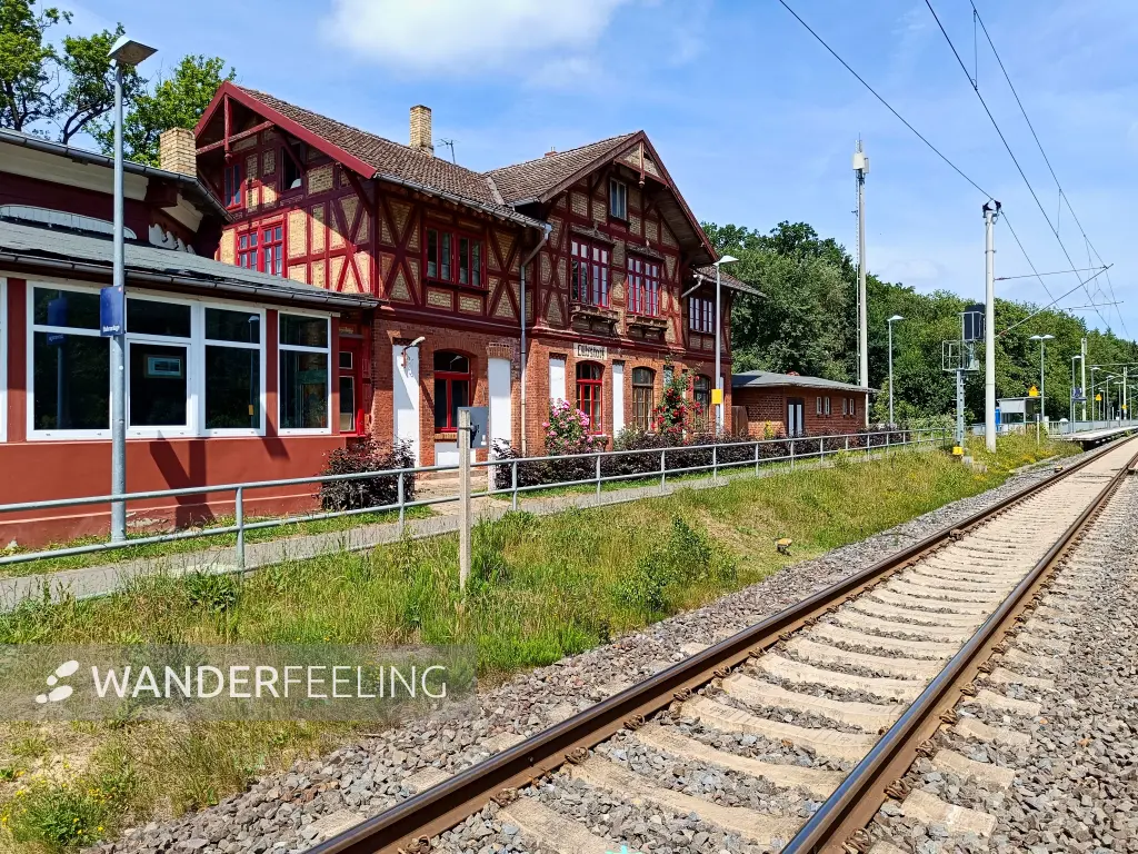 202506170-01 - Bahnhof Lübstorf, Mecklenburgische Seenplatte, Mecklenburg-Vorpommern, Deutschland