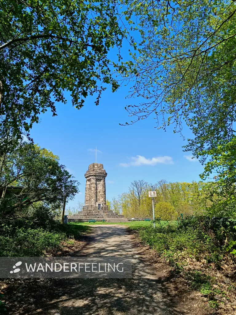 202604210-09 - Bismarckturm im Stadtwald Hagen, Ruhrgebiet, Nordrhein-Westfalen, Deutschland