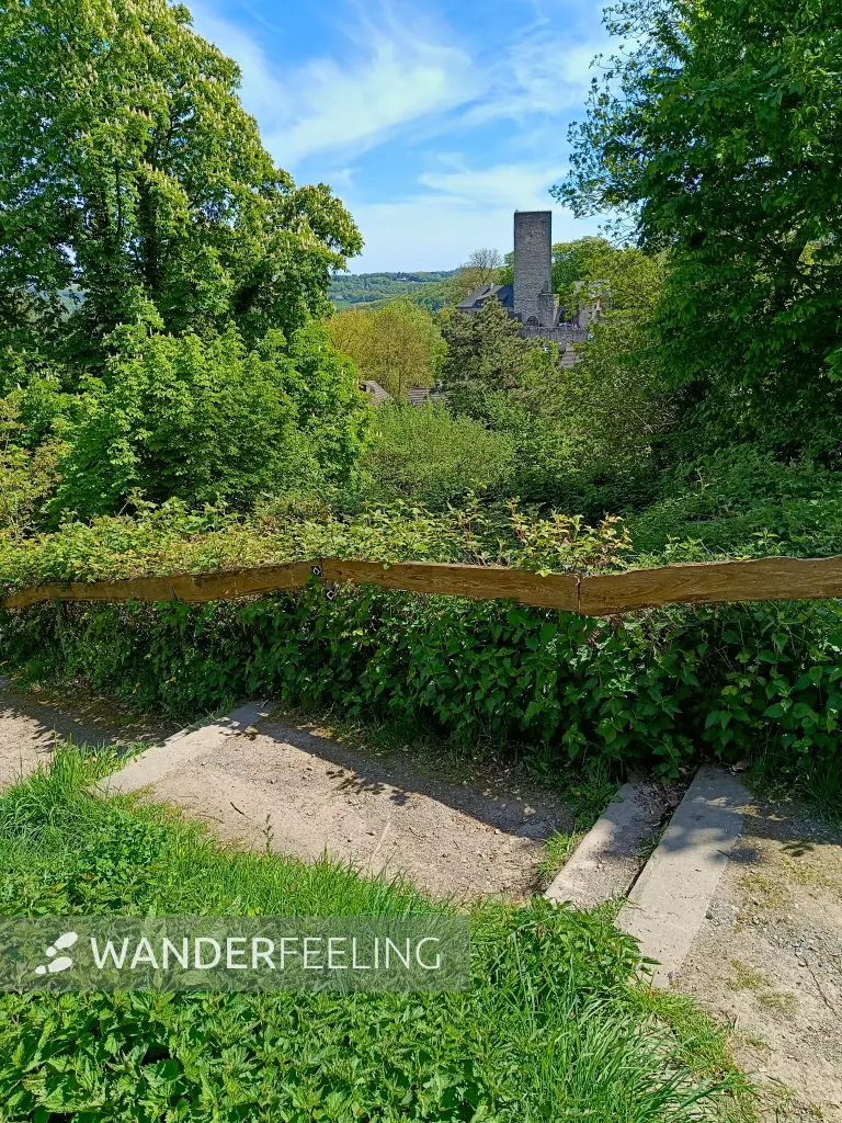 202604260-22 - Burg Blankenstein, Ruhrgebiet, Nordrhein-Westfalen, Deutschland