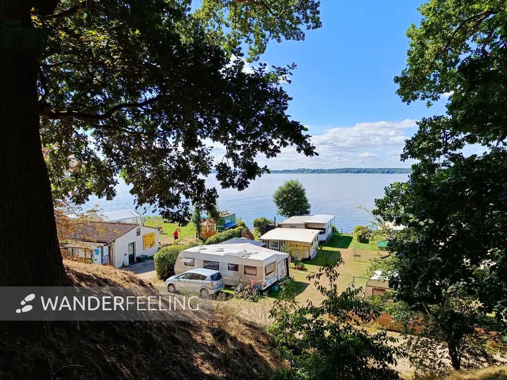202508260-17 - Campingplatz am Plauer See auf der Insel Werder bei Alt Schwerin, Mecklenburgische Seenplatte, Mecklenburg-Vorpommern, Deutschland