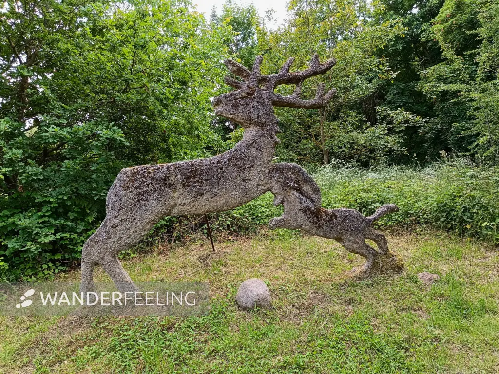202505310-16 - »Die Jagd« auf dem Kunstwanderweg, Fläming, Brandenburg, Deutschland
