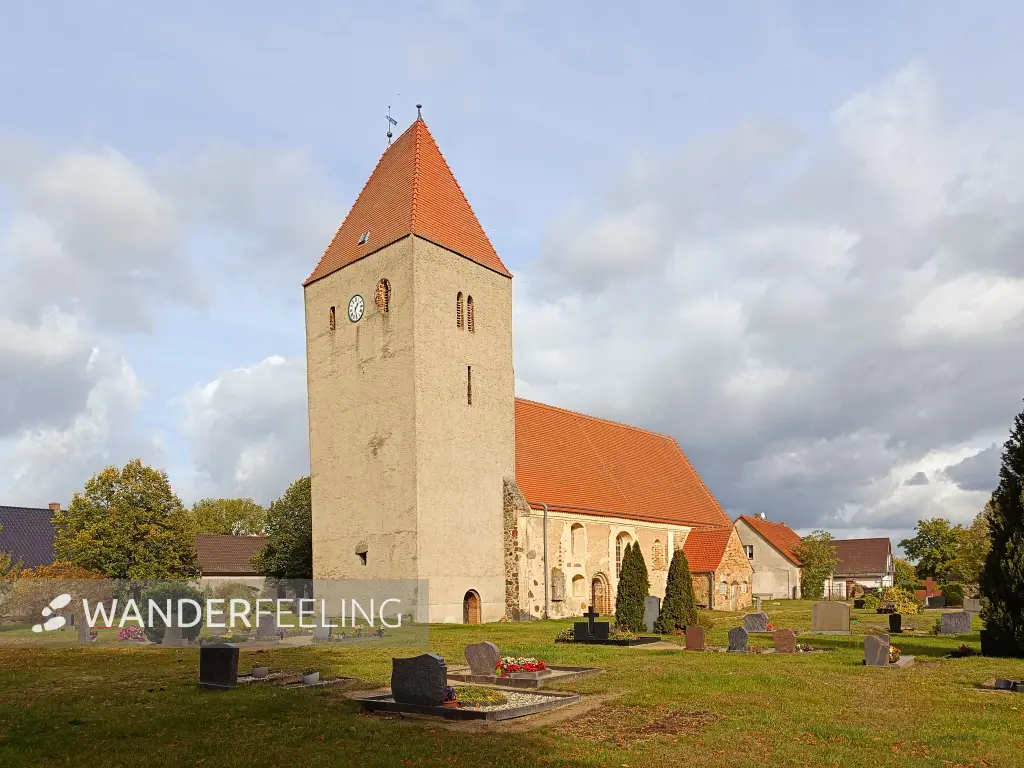 202610140-16 - Dorfkirche in Goßmar, Lausitz, Brandenburg, Deutschland