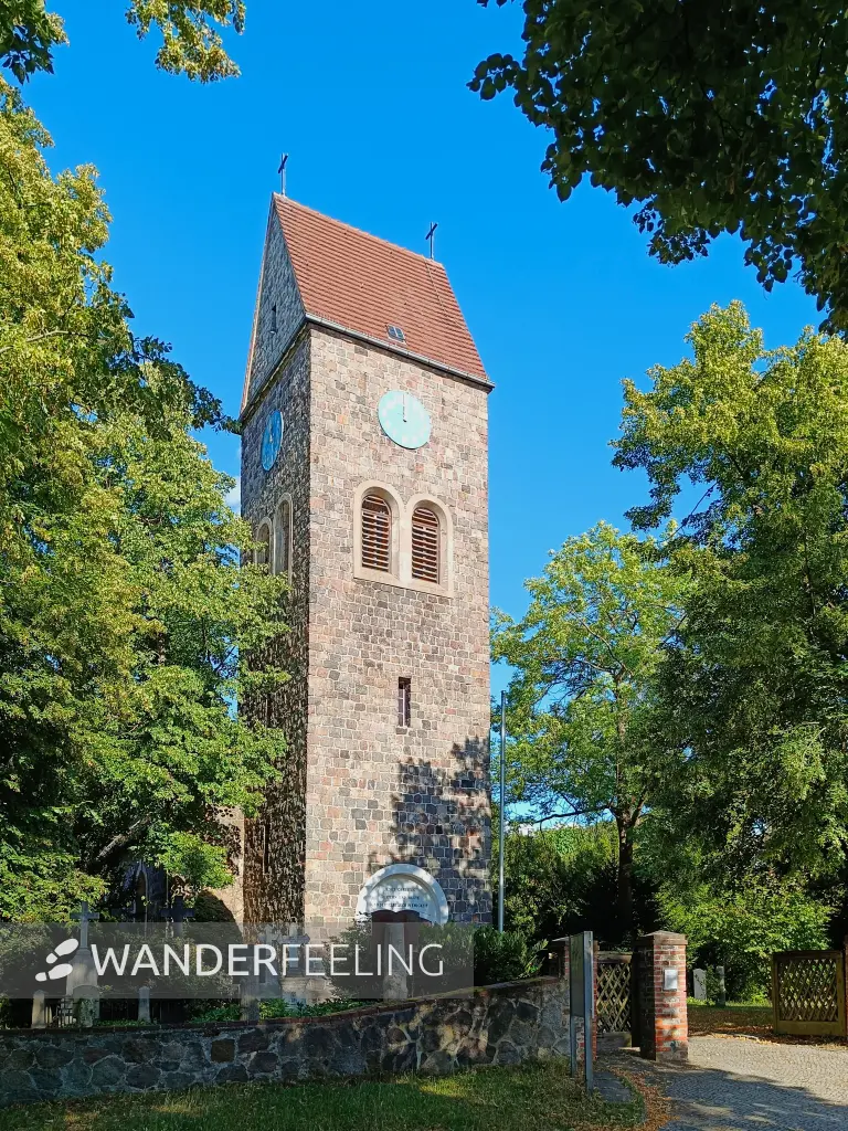 202607280-03 - Dorfkirche in Lichtenrade, Berlin, Deutschland