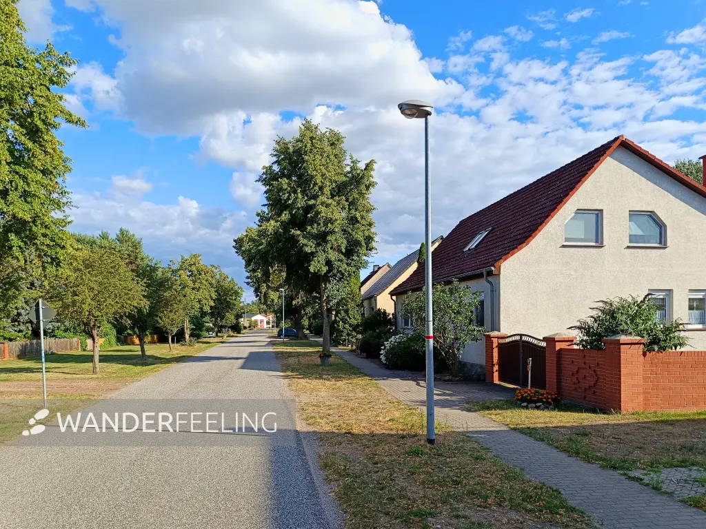 202607210-20 - Dorfstraße in Kotzen, Havelland, Brandenburg, Deutschland