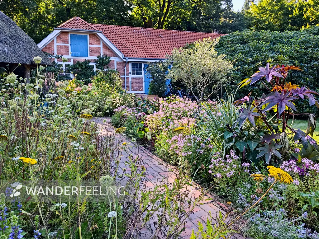 202308160-29 - Ehemaliger Kuhstall im Schlossgarten Oldenburg, Oldenburger Land, Niedersachsen, Deutschland