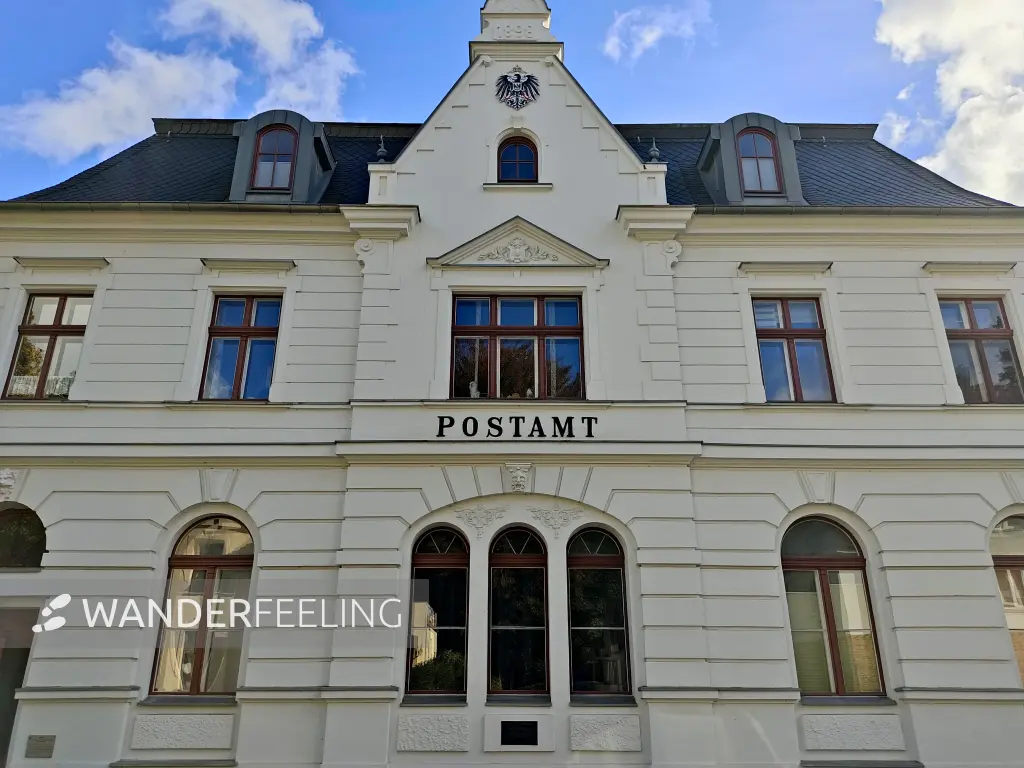 202310160-04 - Ehemaliges Postamt von Putbus, Rügen, Mecklenburg-Vorpommern, Deutschland