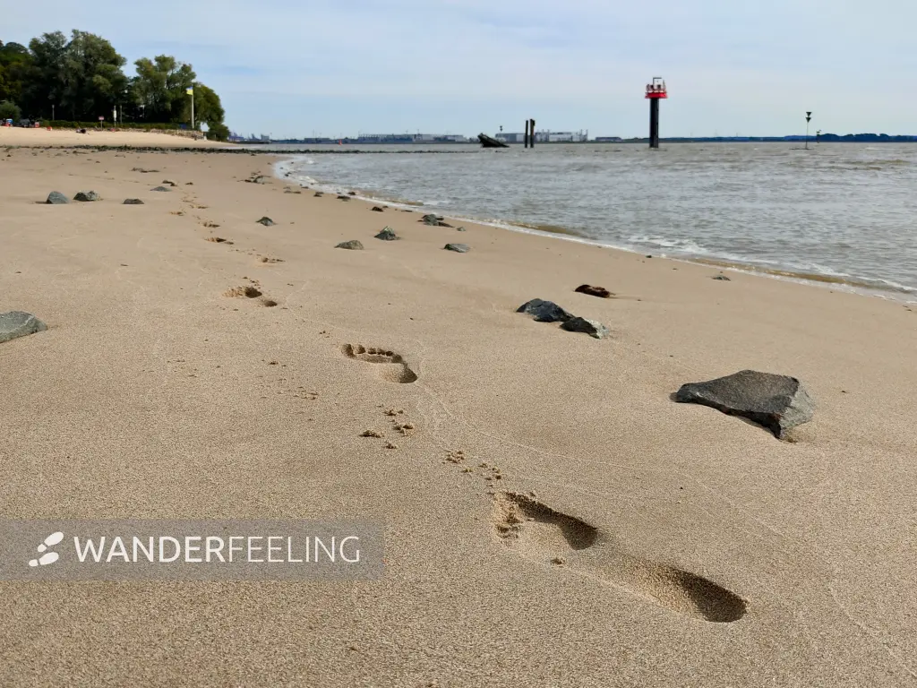 202309250-43 - Elbe bei Blankenese, Hamburg, Deutschland