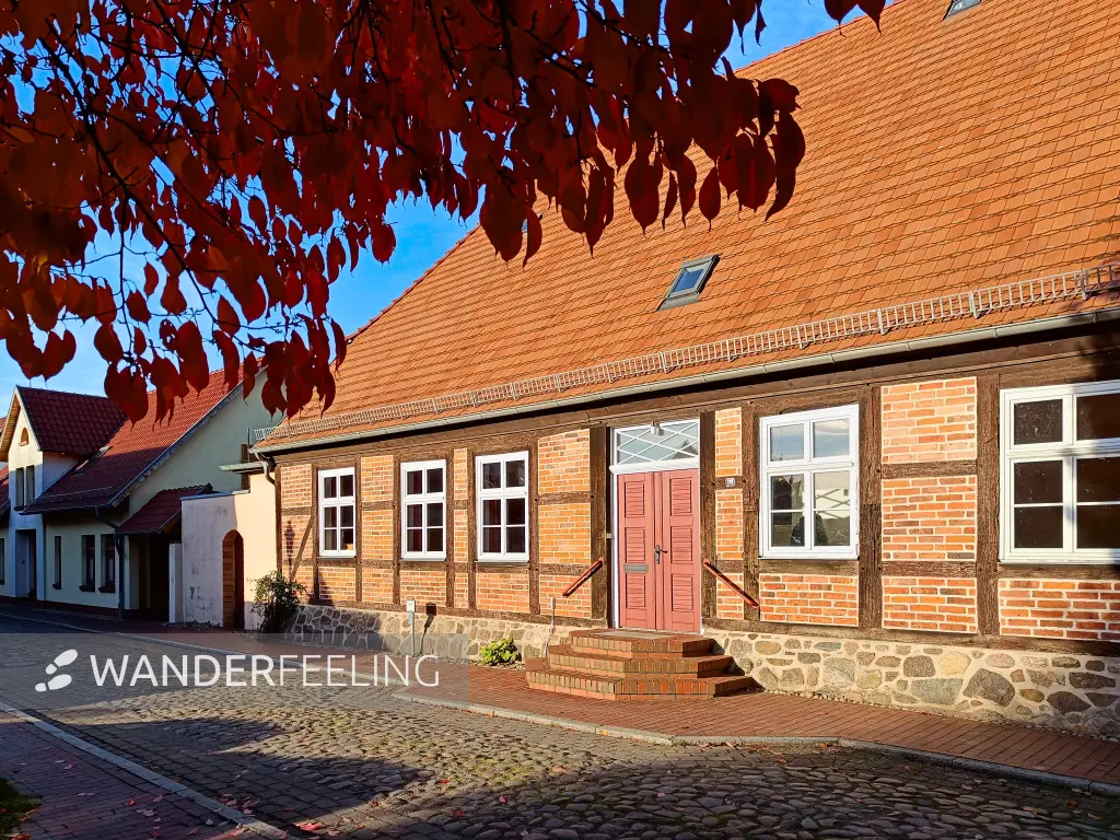 202510130-04 - Fachwerkhaus in Krakow am See, Mecklenburgische Seenplatte, Mecklenburg-Vorpommern, Deutschland