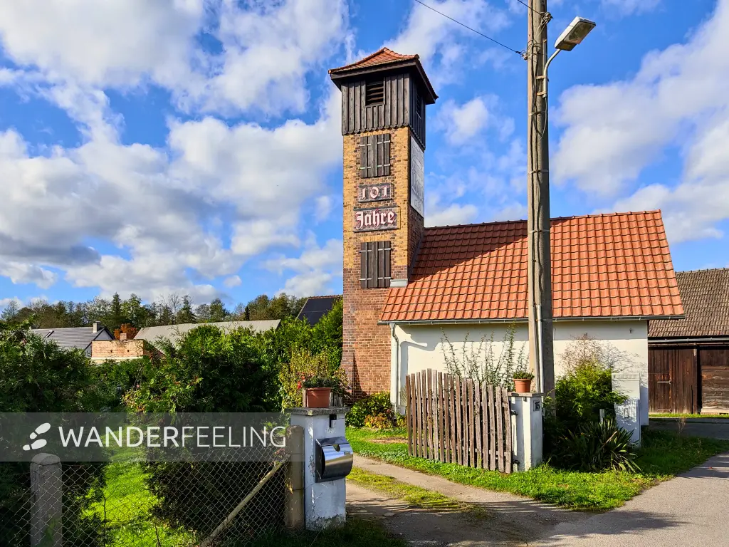 202311040-22 - Feuerwehrhaus in Leipe, Spreewald, Brandenburg, Deutschland