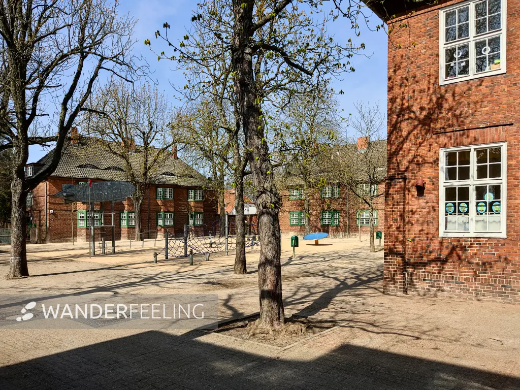 202304100-18 - Gartenstadt Staaken, Berlin, Deutschland