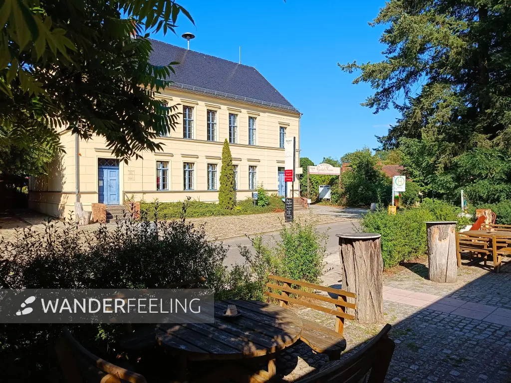 202608080-03 - Gasthof Reuner im Museumsdorf Glashütte, Fläming, Brandenburg, Deutschland