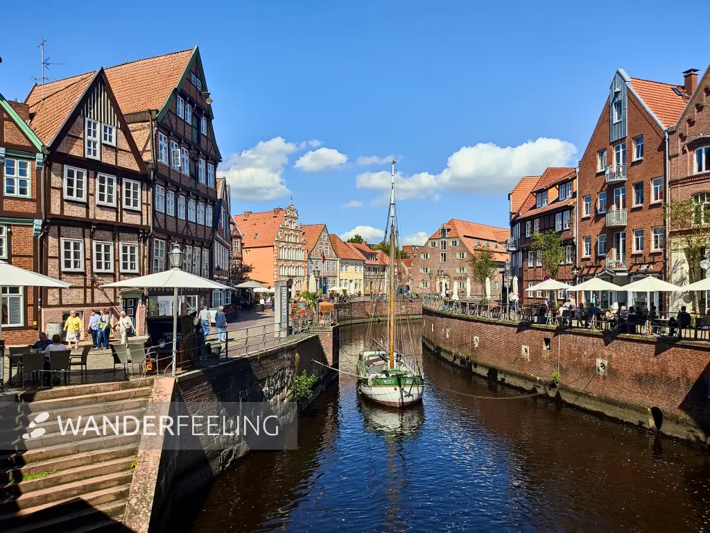 202308220-38 - Hafen in Stade, Niedersachsen, Deutschland