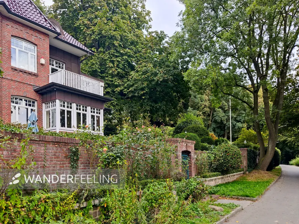 202309250-41 - Haus in Blankenese, Hamburg, Deutschland