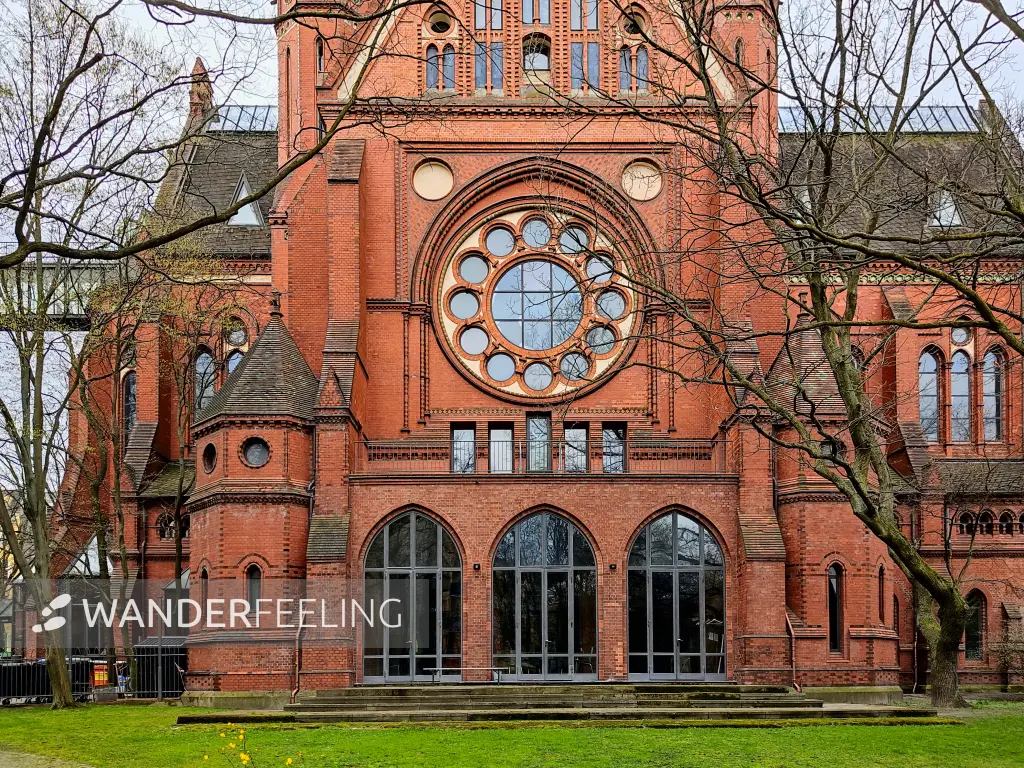 202304020-06 - Heilig-Kreuz-Kirche in Kreuzberg, Berlin, Deutschland