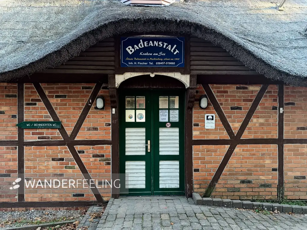 202510130-38 - Historische Badeanstalt in Krakow am See, Mecklenburgische Seenplatte, Mecklenburg-Vorpommern, Deutschland