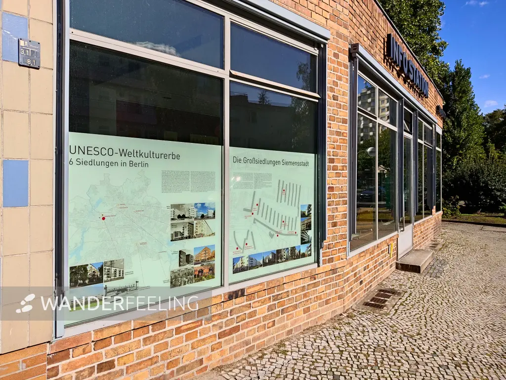 202310080-35 - Informationspavillon in Siemensstadt, Berlin, Deutschland