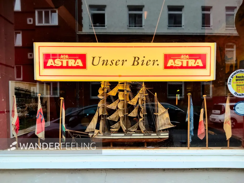 202308231-10 - Kneipe in der Neustadt, Hamburg, Deutschland