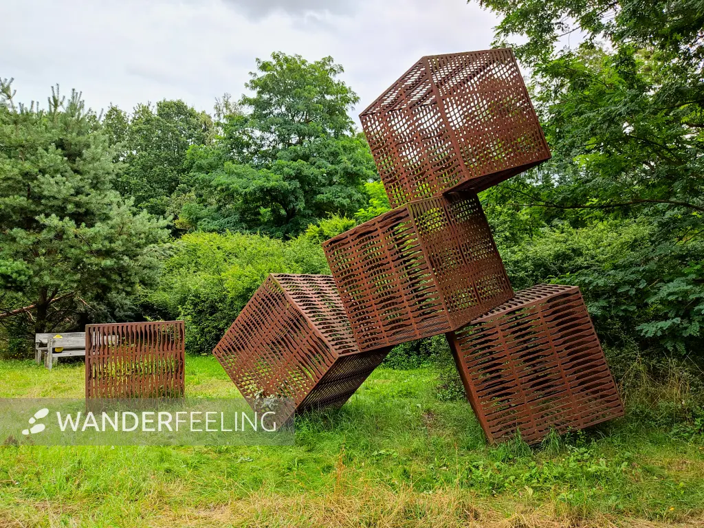 202308050-27 - Kunstwerk am Kunstwanderweg bei Borne, Fläming, Brandenburg, Deutschland