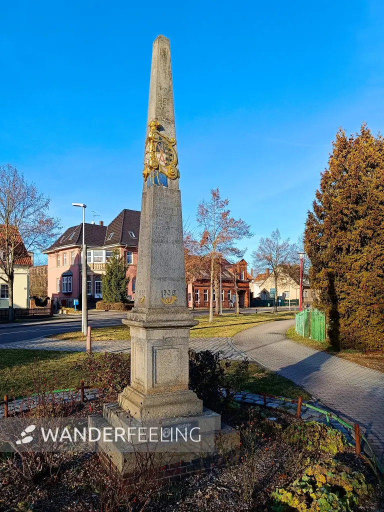202512150-03 - Kursächsische Postmeilensäule in Doberlug-Kirchhain, Elbe-Elster-Land, Brandenburg, Deutschland