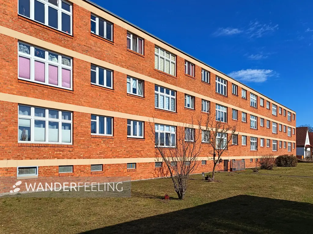 202603030-01 - Laubenganghaus in Dessau-Törten, Anhalt-Dessau-Wittenberg, Sachsen-Anhalt, Deutschland