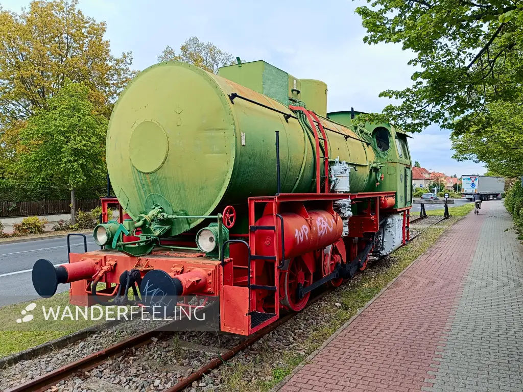 202404240-38 - Lokomotive der ehemaligen Filmbahn in Wolfen, Anhalt-Dessau-Wittenberg, Sachsen-Anhalt, Deutschand