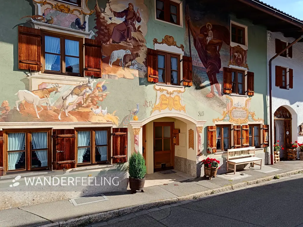 202409220-07 - Lüftlmalerei in Mittenwald, Oberbayern, Bayern, Deutschland
