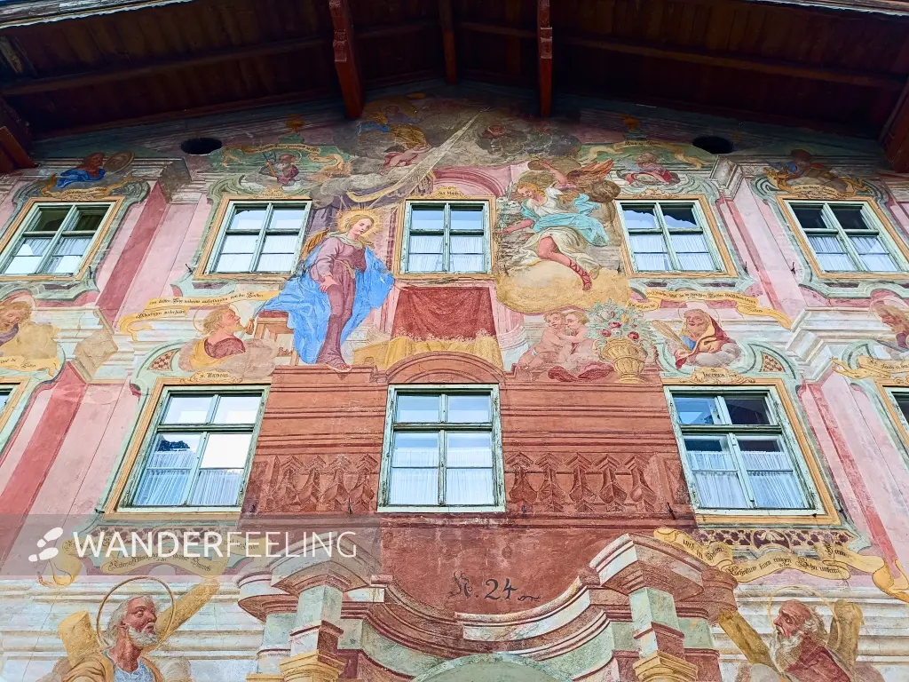 202409220-02 - Lüftmalerei in Mittenwald, Oberbayern, Bayern, Deutschland