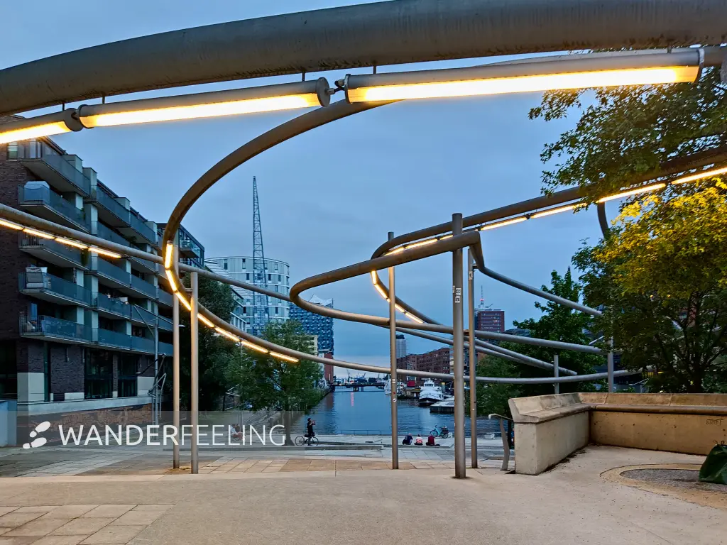 202308231-39 - Magellan-Terrassen in der HafenCity, Hamburg, Deutschland