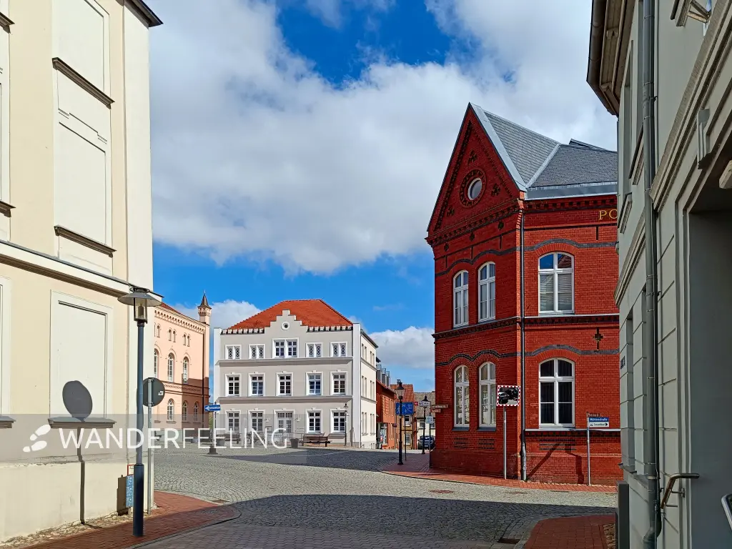 202605280-08 - Markt in Sternberg, Mecklenburgische Seenplatte, Mecklenburg-Vorpommern, Deutschland