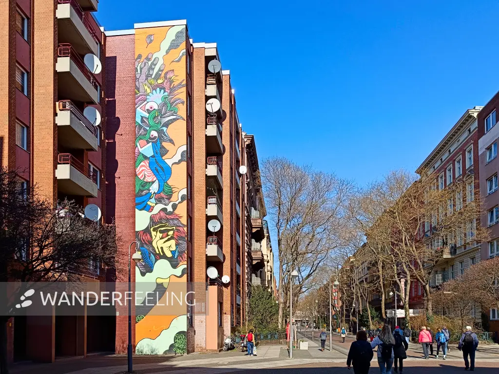 202403080-22 - Mural in Schöneberg, Berlin, Deutschland