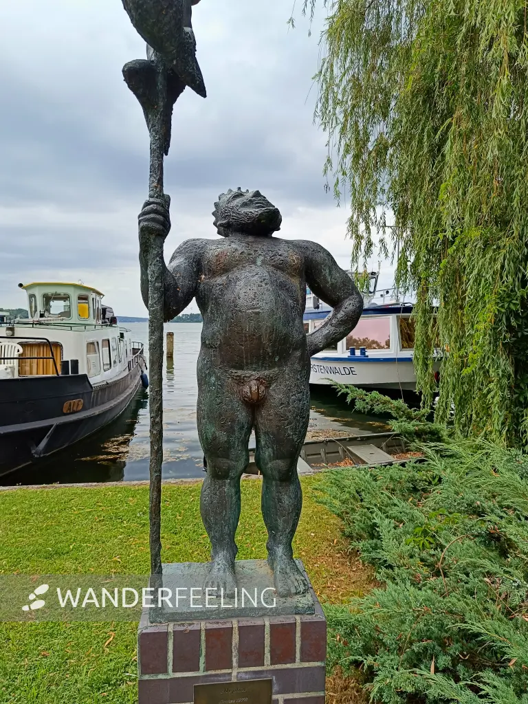 202607040-21 - Neptunskulptur in Bad Saarow, Seenland Oder-Spree, Brandenburg, Deutschland