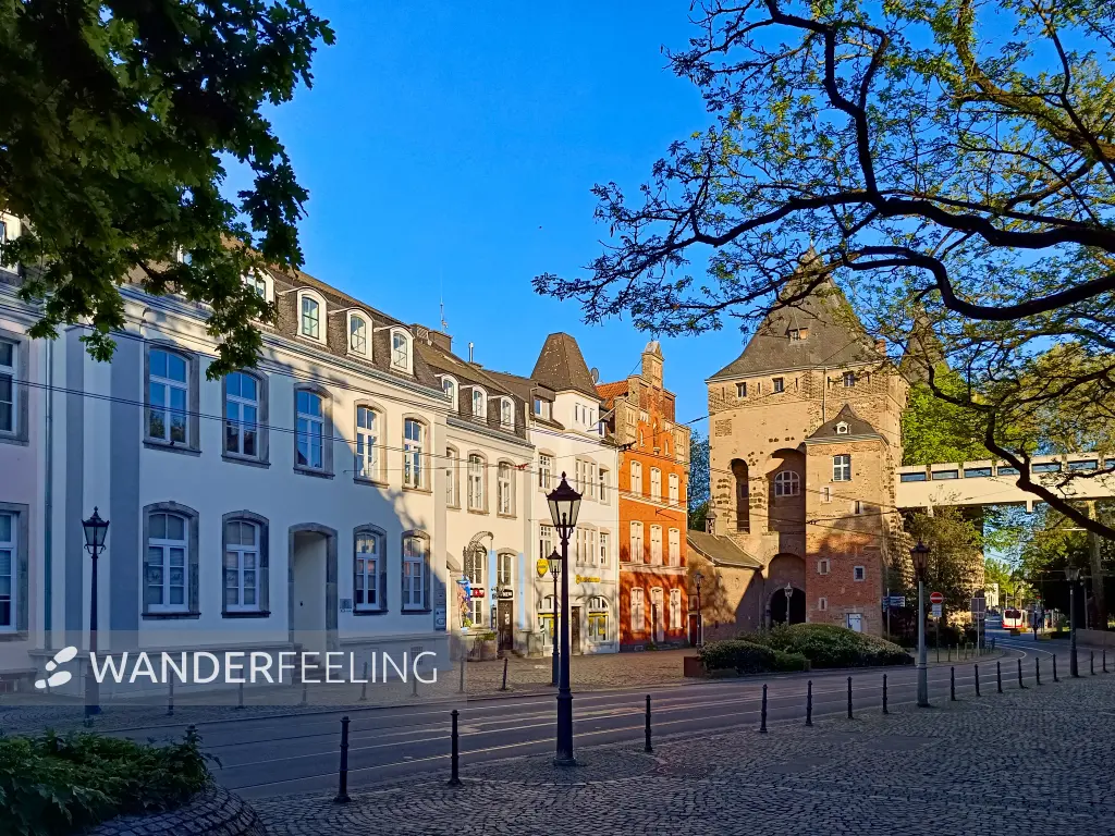 202604231-31 - Obertor in Neuss, Niederrhein, Nordrhein-Westfalen, Deutschland