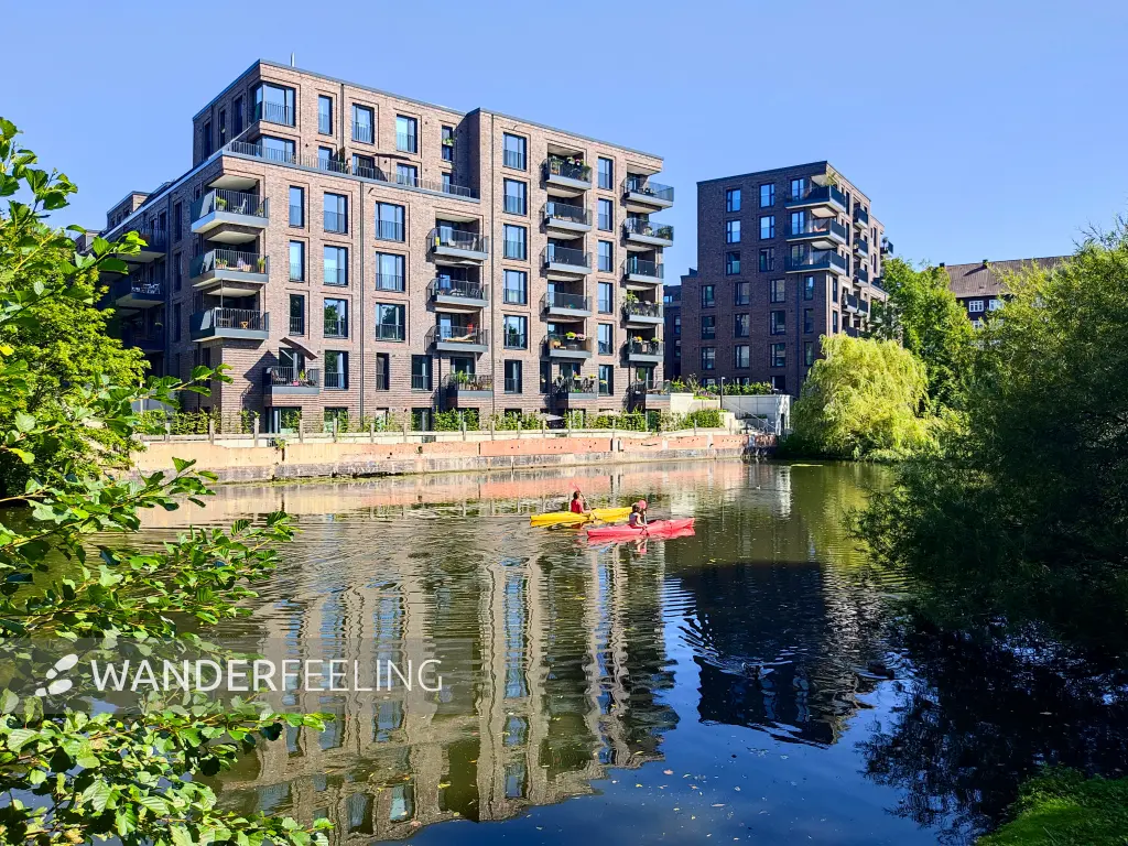 202308200-34 - Osterbekkanal in Barmbek, Hamburg, Deutschland