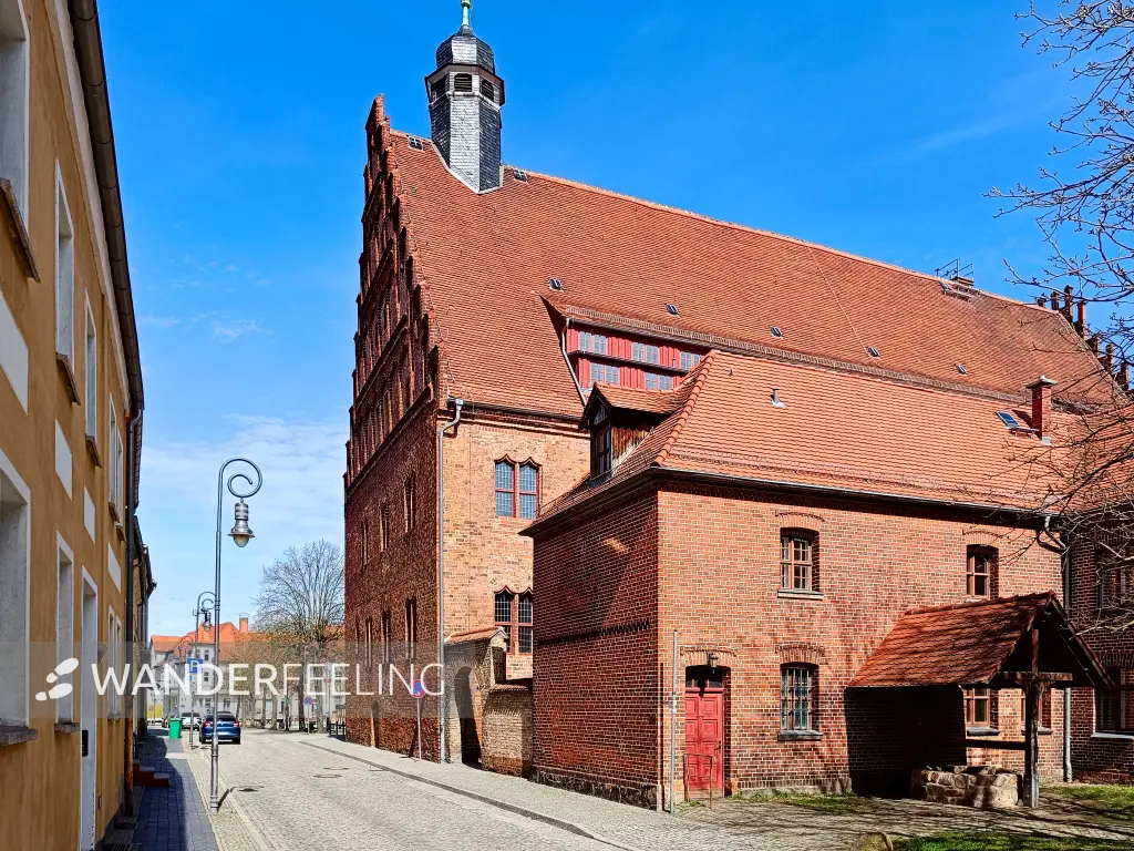 202404060-10 - Rathaus in Jüterbog, Fläming, Brandenburg, Deutschland