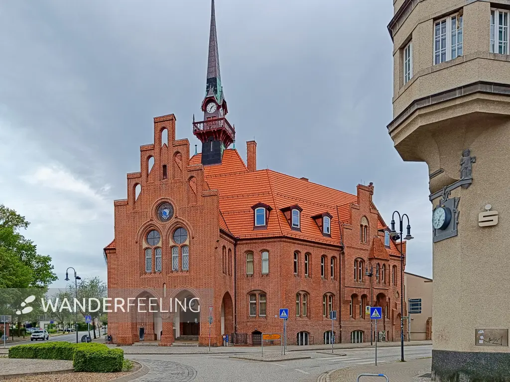 202505030-37 - Rathaus in Nauen, Havelland, Brandenburg, Deutschland