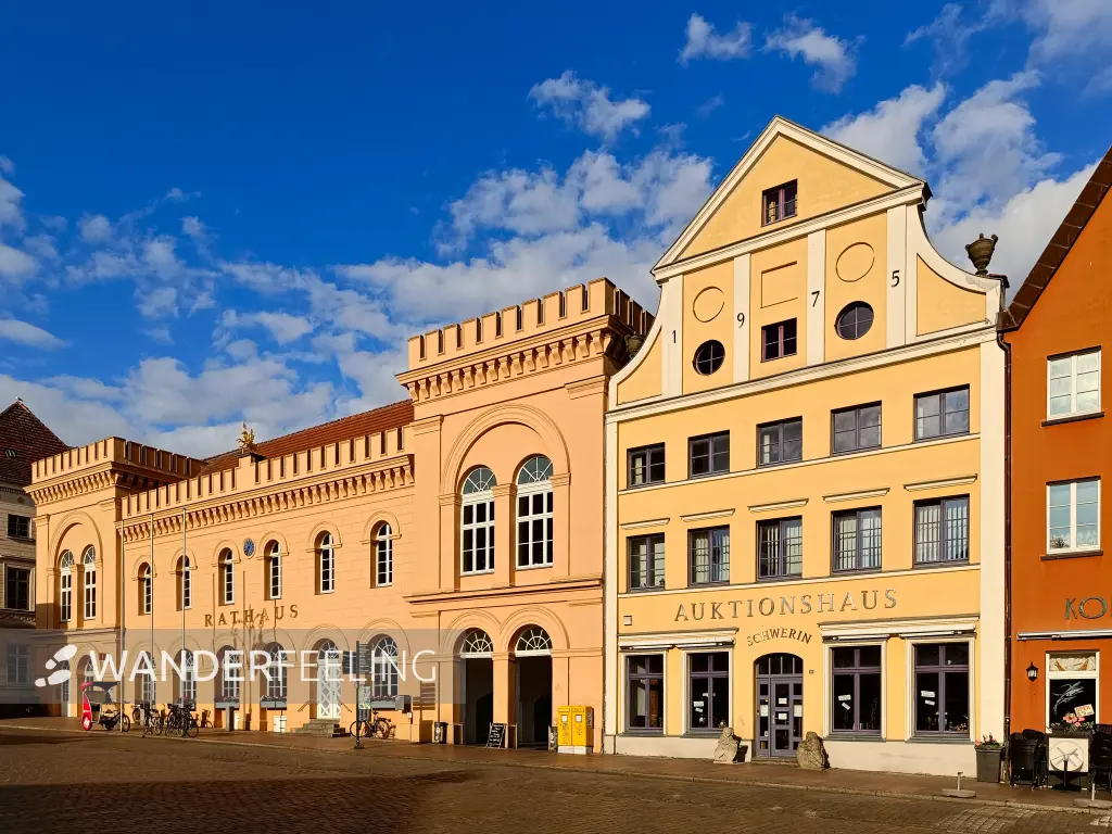 202507030-55 - Rathaus in Schwerin, Mecklenburgische Seenplatte, Mecklenburg-Vorpommern, Deutschland
