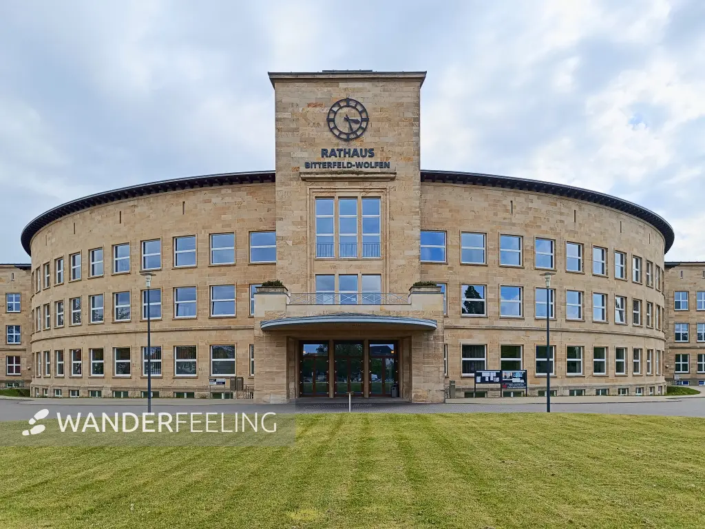 202404240-36 - Rathaus in Wolfen, Anhalt-Dessau-Wittenberg, Sachsen-Anhalt, Deutschland