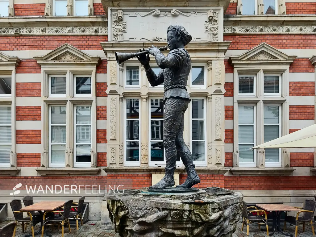 202308151-21 - Rattenfängerbrunnen in Hameln, Weserbergland, Niedersachsen, Deutschland