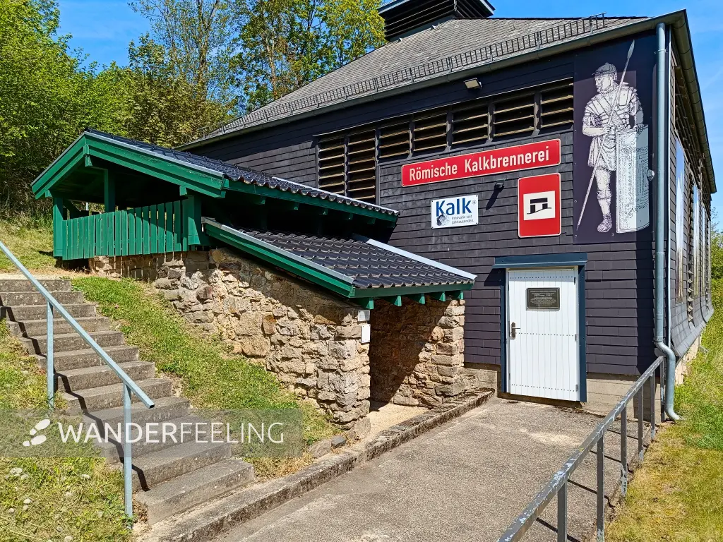 202604240-04 - Römische Kalkbrennerei bei Iversheim, Eifel, Nordrhein-Westfalen, Deutschland