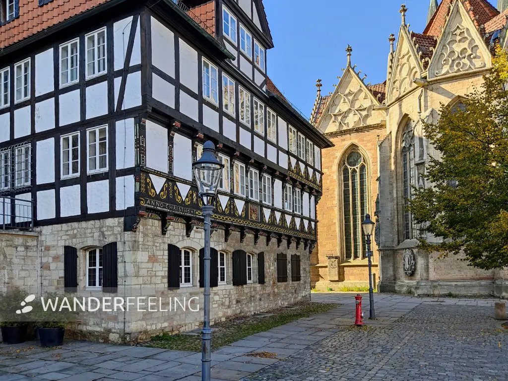 202210040-26 - Rüninger Zollhaus und St. Martini in Braunschweig, Niedersachsen, Deutschland