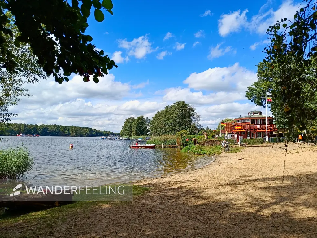 202508300-14 - Sandstrand an der Oberhavel in Heiligensee, Berlin, Deutschland