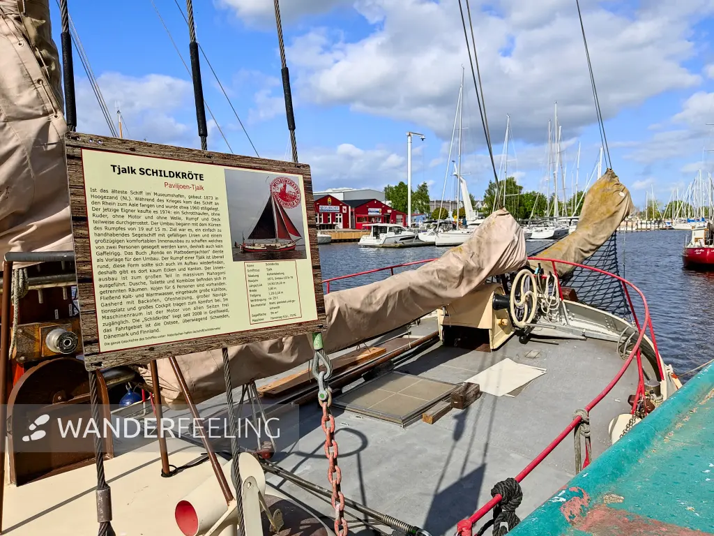 202305170-45 - Schiffe auf dem Ryck in Greifswald, Vorpommern, Mecklenburg-Vorpommern, Deutschland