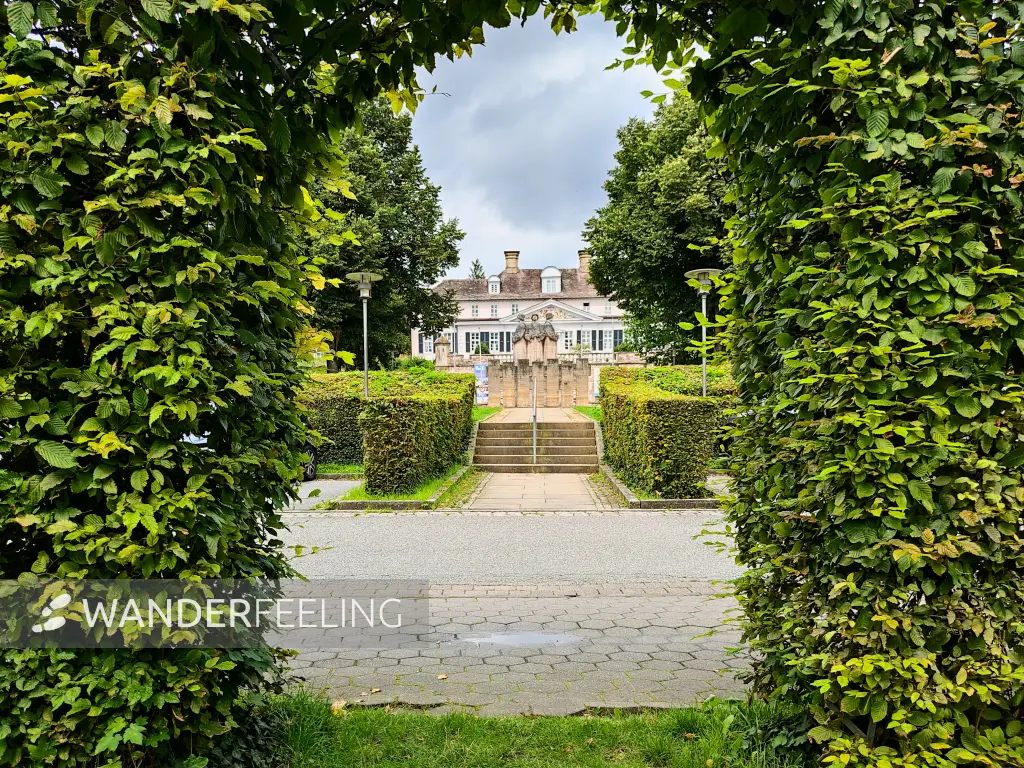 202308150-23 - Schloss in Bad Pyrmont, Weserbergland, Niedersachsen, Deutschland