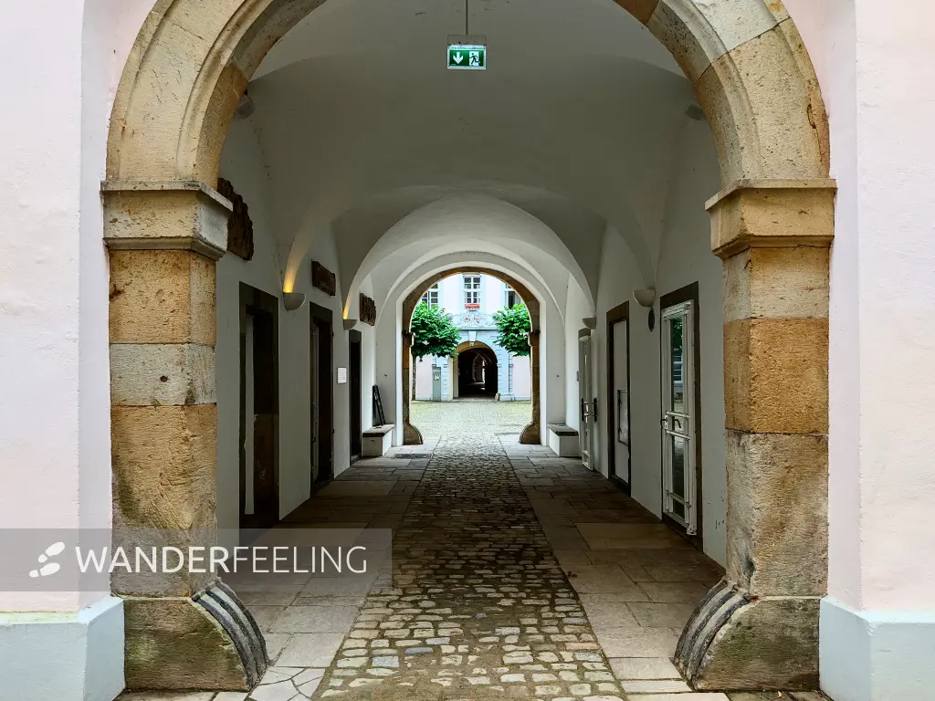 202308150-24 - Schloss in Bad Pyrmont, Weserbergland, Niedersachsen, Deutschland