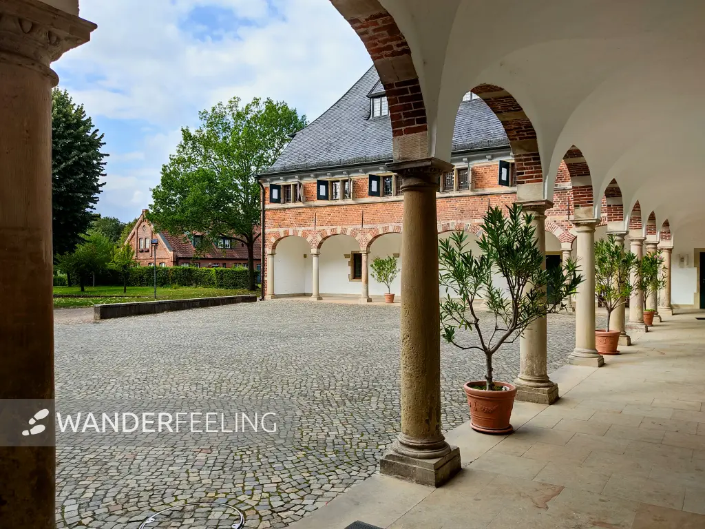 202309230-40 - Schloss Reinbek, Herzogtum Lauenburg und Stormarn, Schleswig-Holstein, Deutschland