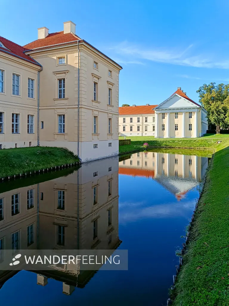 202508110-37 - Schloss und Schlosstheater in Rheinsberg, Ruppiner Seenland, Brandenburg, Deutschland